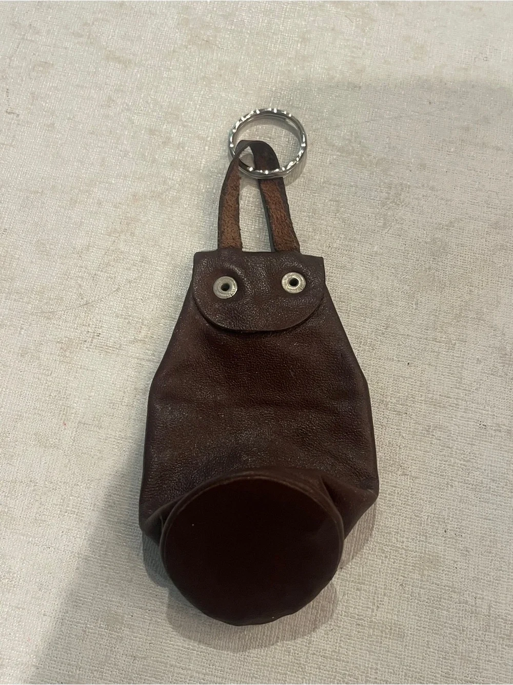 Vintage brown leather change purse key chain. GUC!